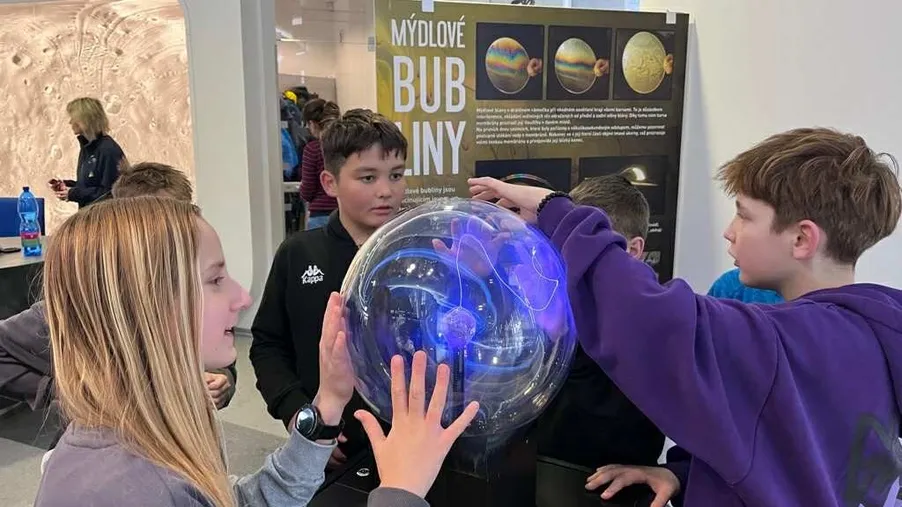 5.B v Hvězdárně v Hradci Králové